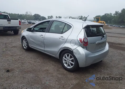 2013 Toyota Prius C Three from USA, damaged, VIN JTDKDTB3XD1051060
